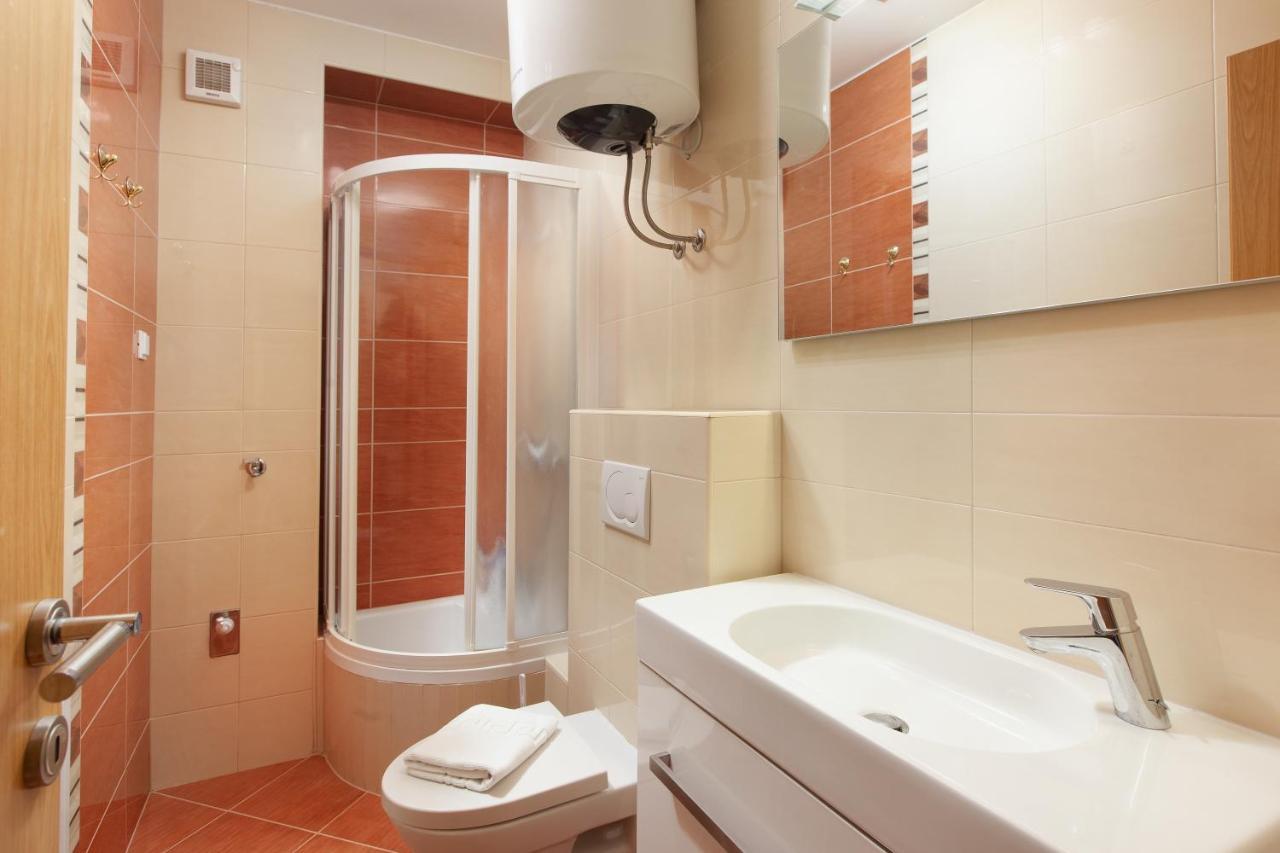 Apartment City Strand Макарска Екстериор снимка